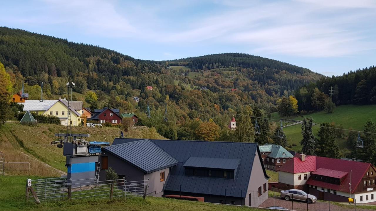 Ski Apartmany Nymburska Chata Пец-под-Снєжкоу Екстер'єр фото